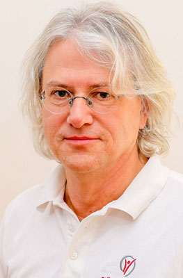 Dr. Wilm Hecker